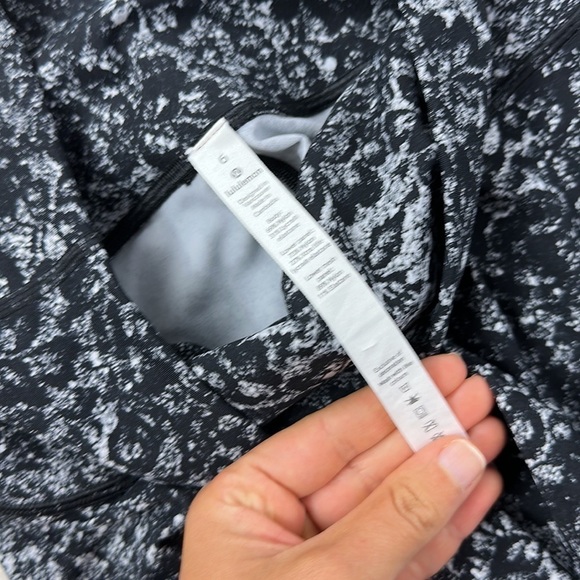 Lululemon Wunder Under Crop *Scallop 24" Achromatize Ice Grey - Picture 5 of 7